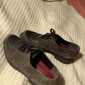 Suede lace up dress shoe